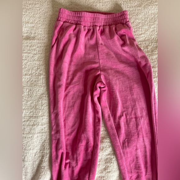 SUPERDOWN Pink Velour Set - Picture 8 of 8